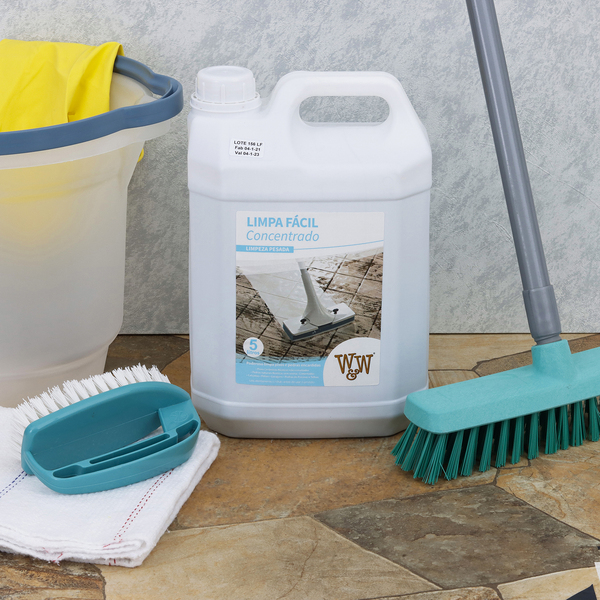 produtos para limpar banheiro encardido