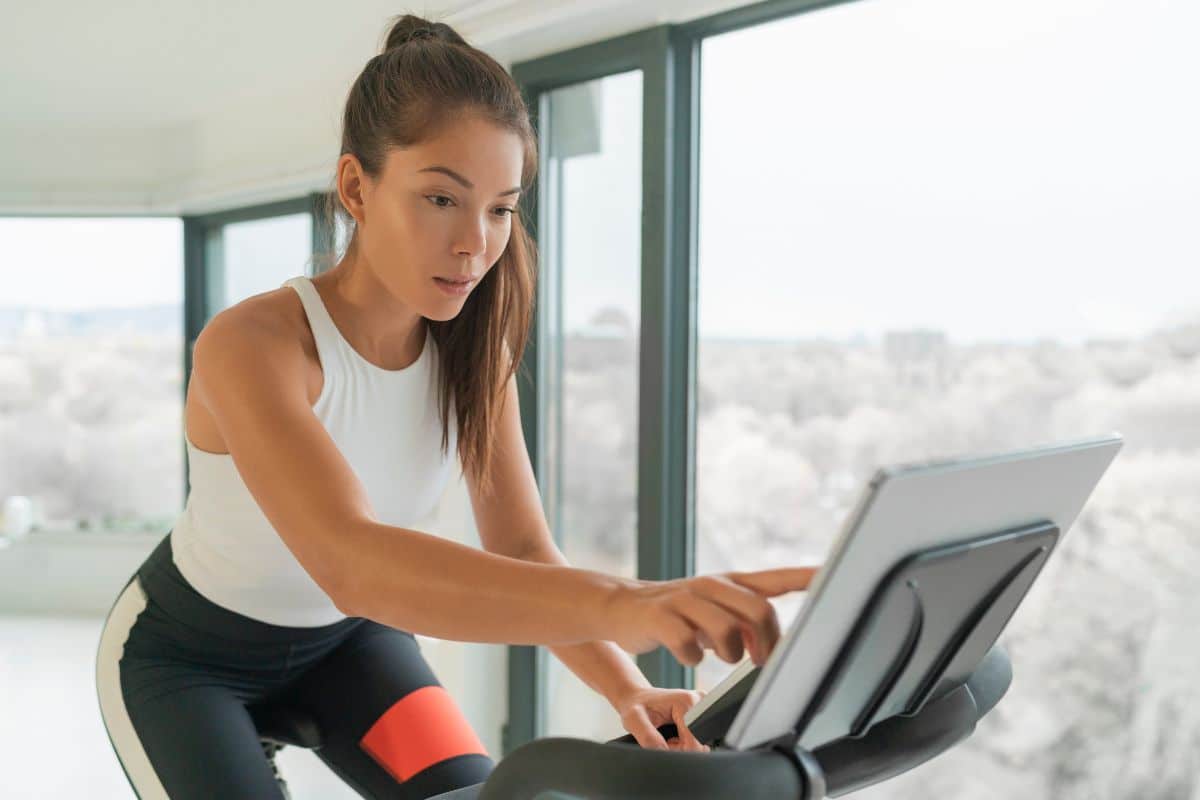 Exercícios para emagrecimento com bicicleta ergométrica