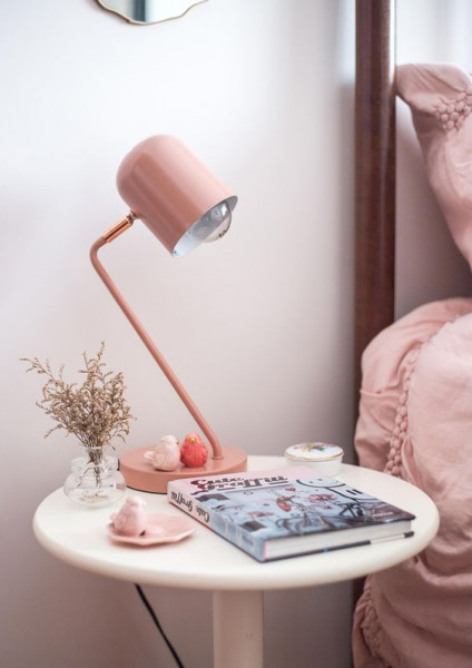 abajur vs luminária de tarefa