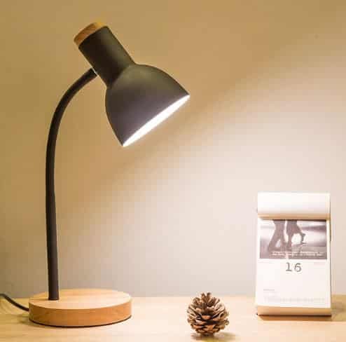 abajur vs luminária de tarefa