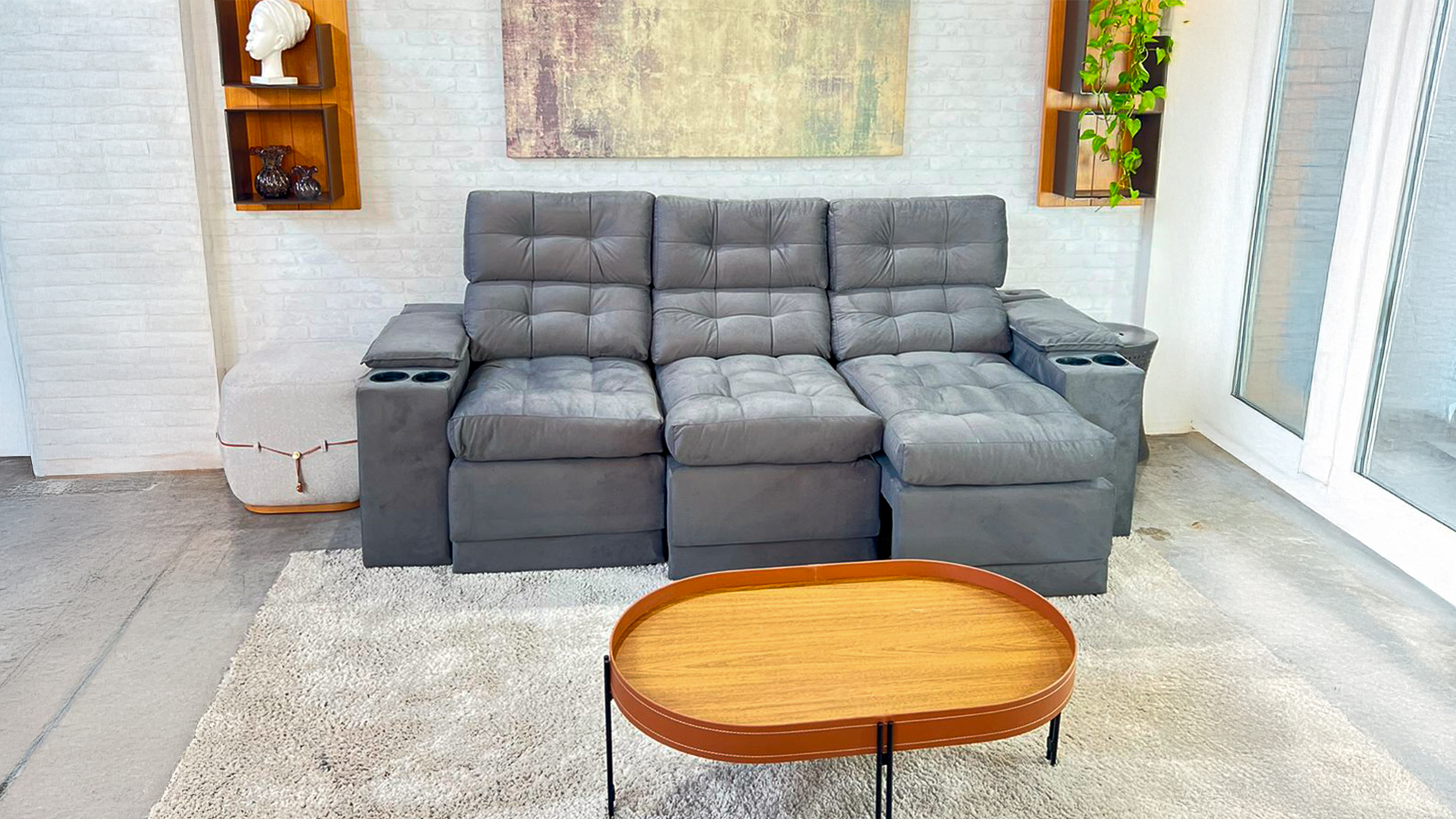 cores de tapete que combinam com sofá cinza escuro