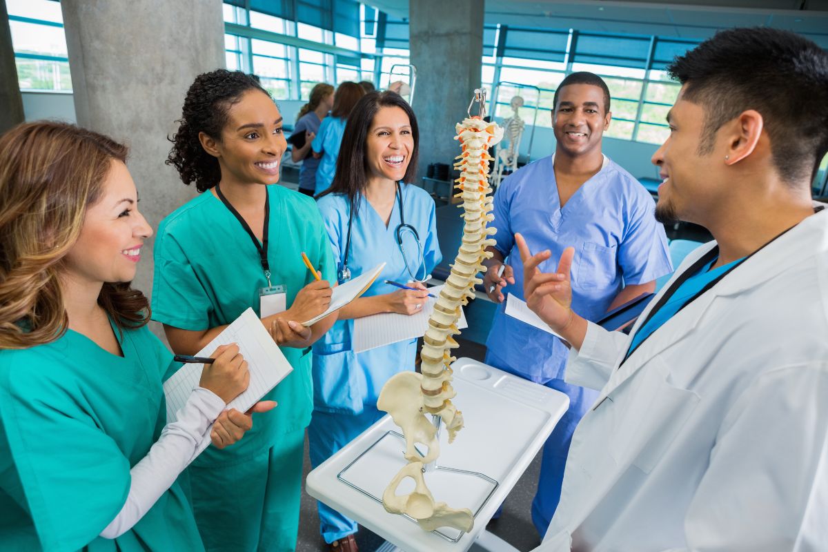 Como calcular sua nota do Enem e entender a TRI