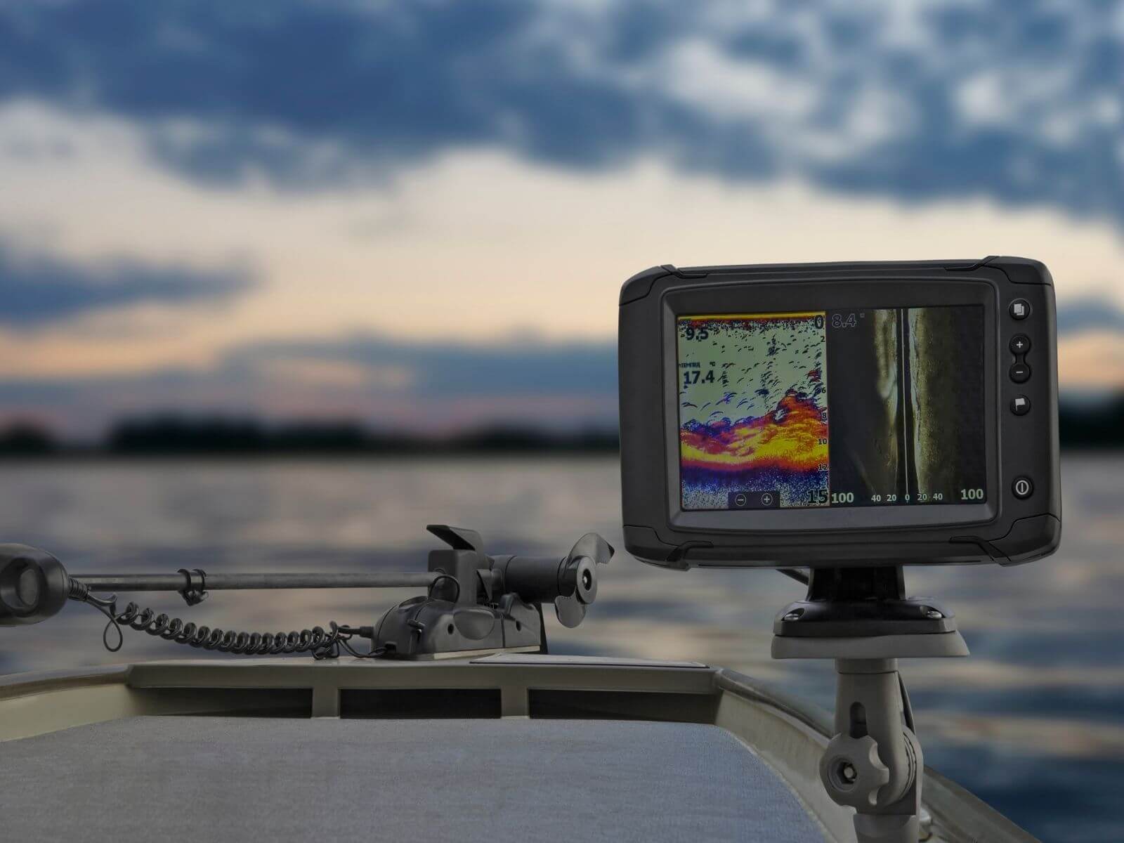 sonar para detectar peixes em grandes profundidades