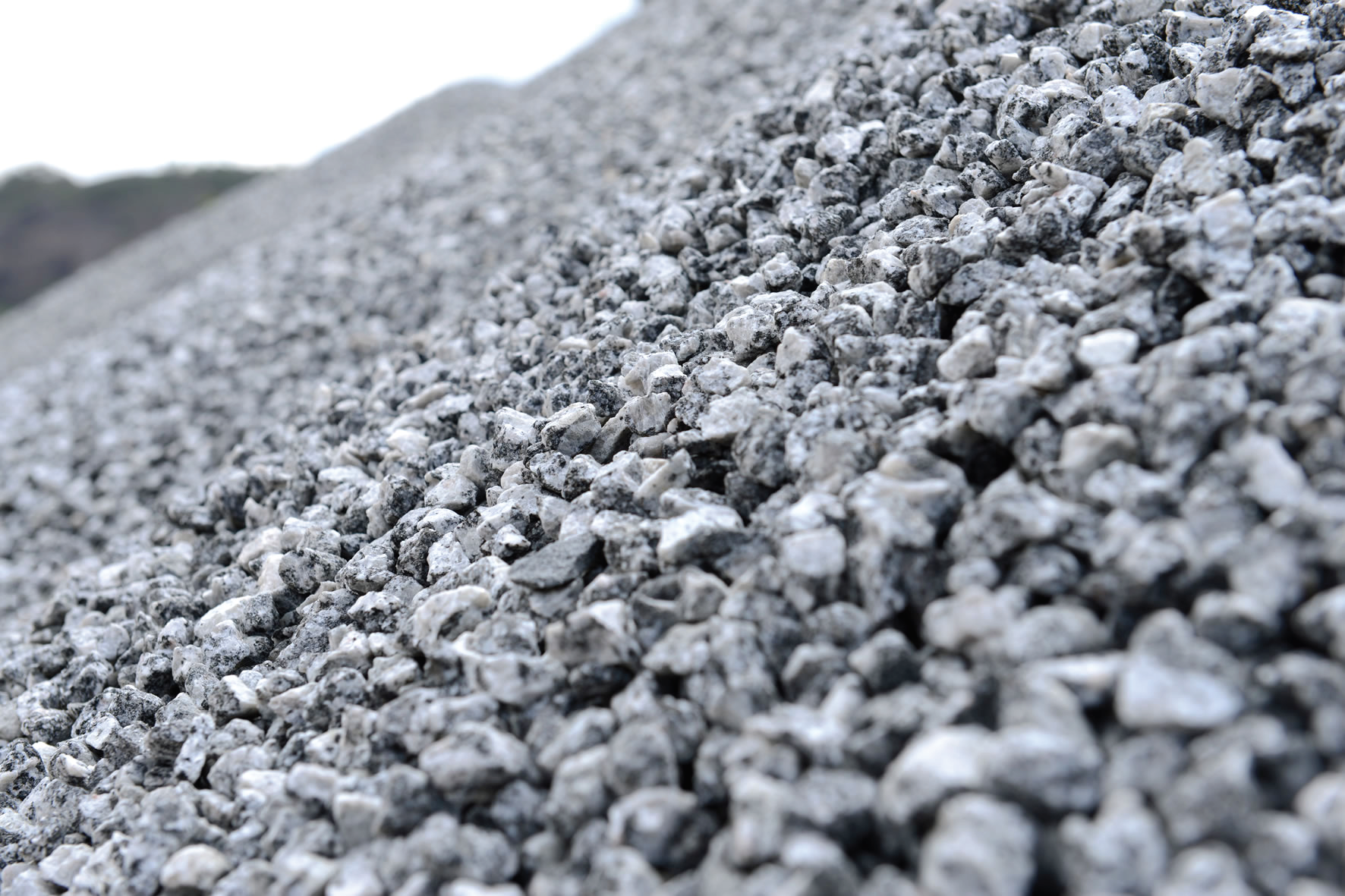 Guia Completo: Como Calcular a Quantidade Exata de Brita para Sua Obra