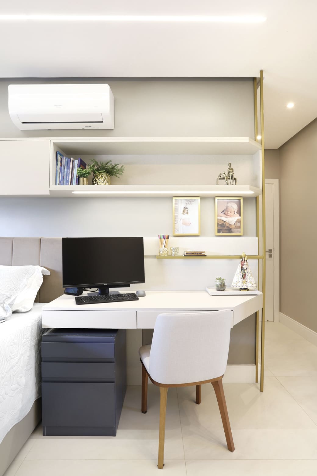 como otimizar espaço em quarto pequeno para home office