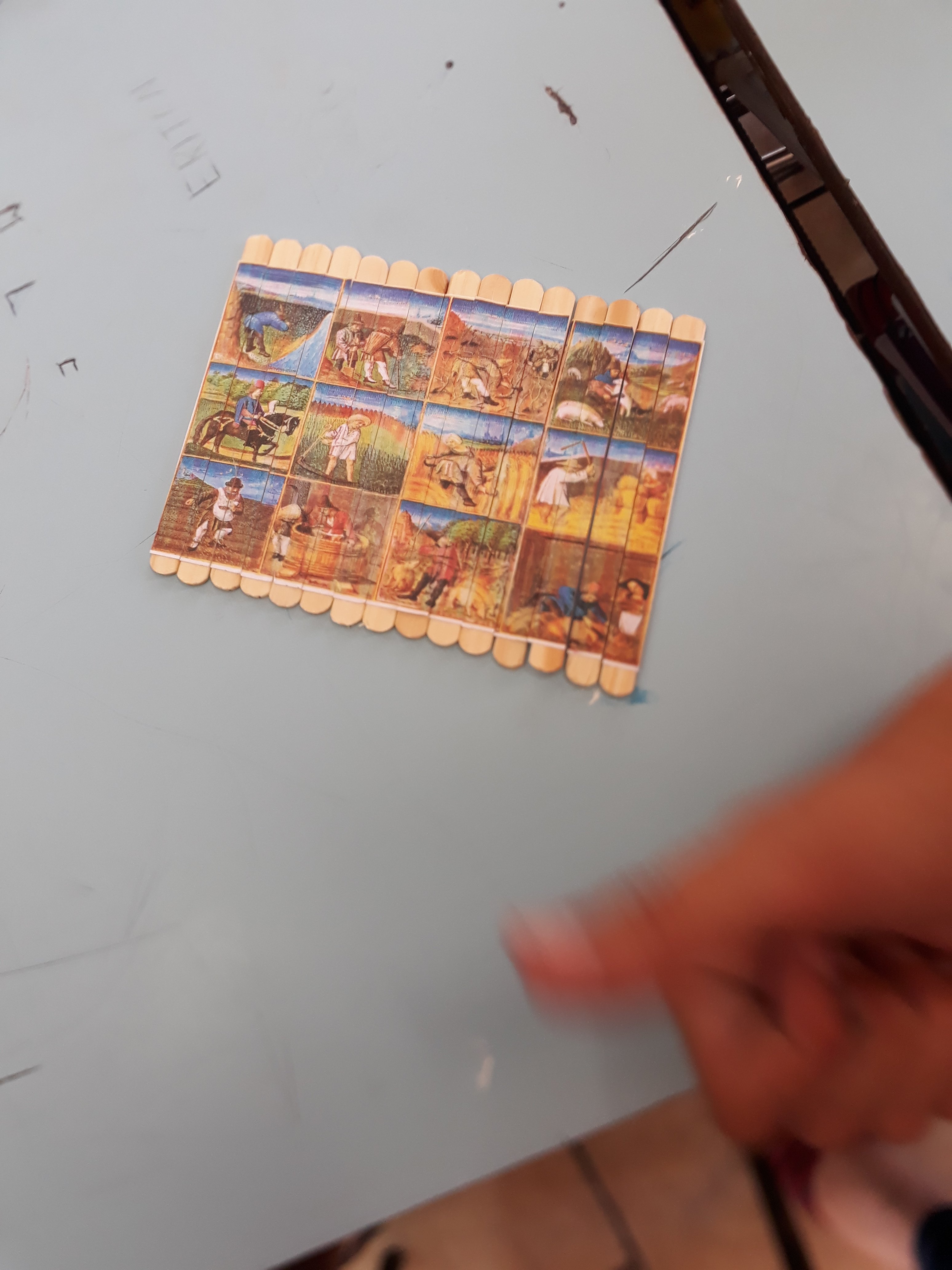 Materiais Essenciais para Montar seu Quebra-Cabeça de Picolé em Casa