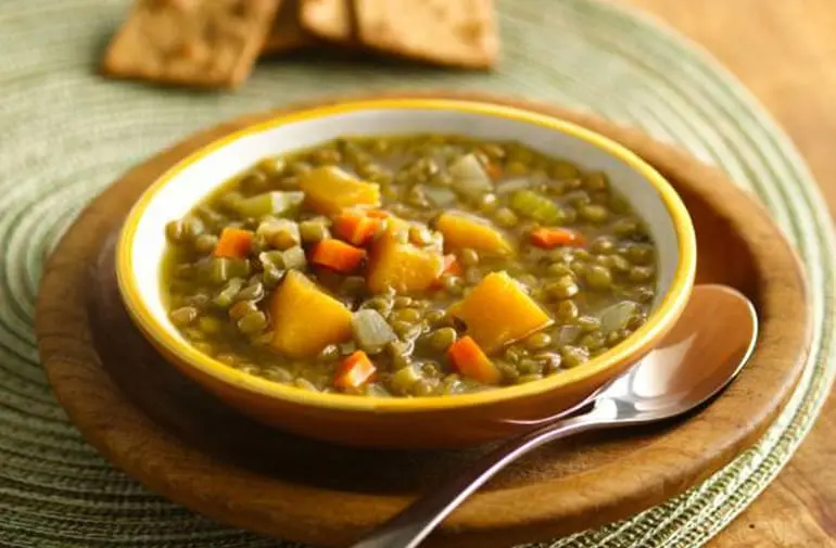 benefícios de deixar lentilha de molho