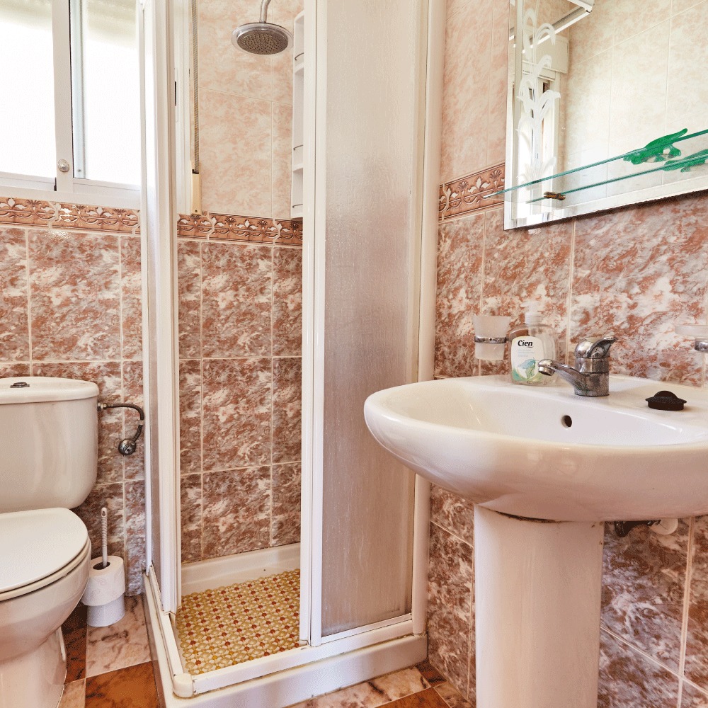 1. 5 Dicas de Iluminação para Banheiros Pequenos Alugados