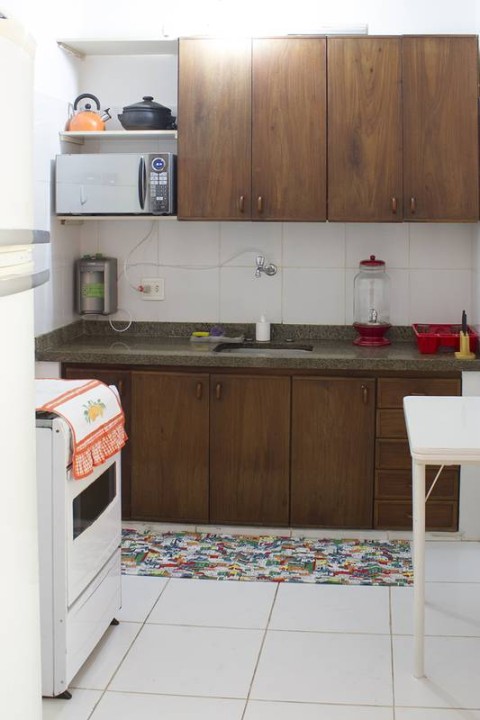 Passo a passo para lixar e preparar armários para pintura