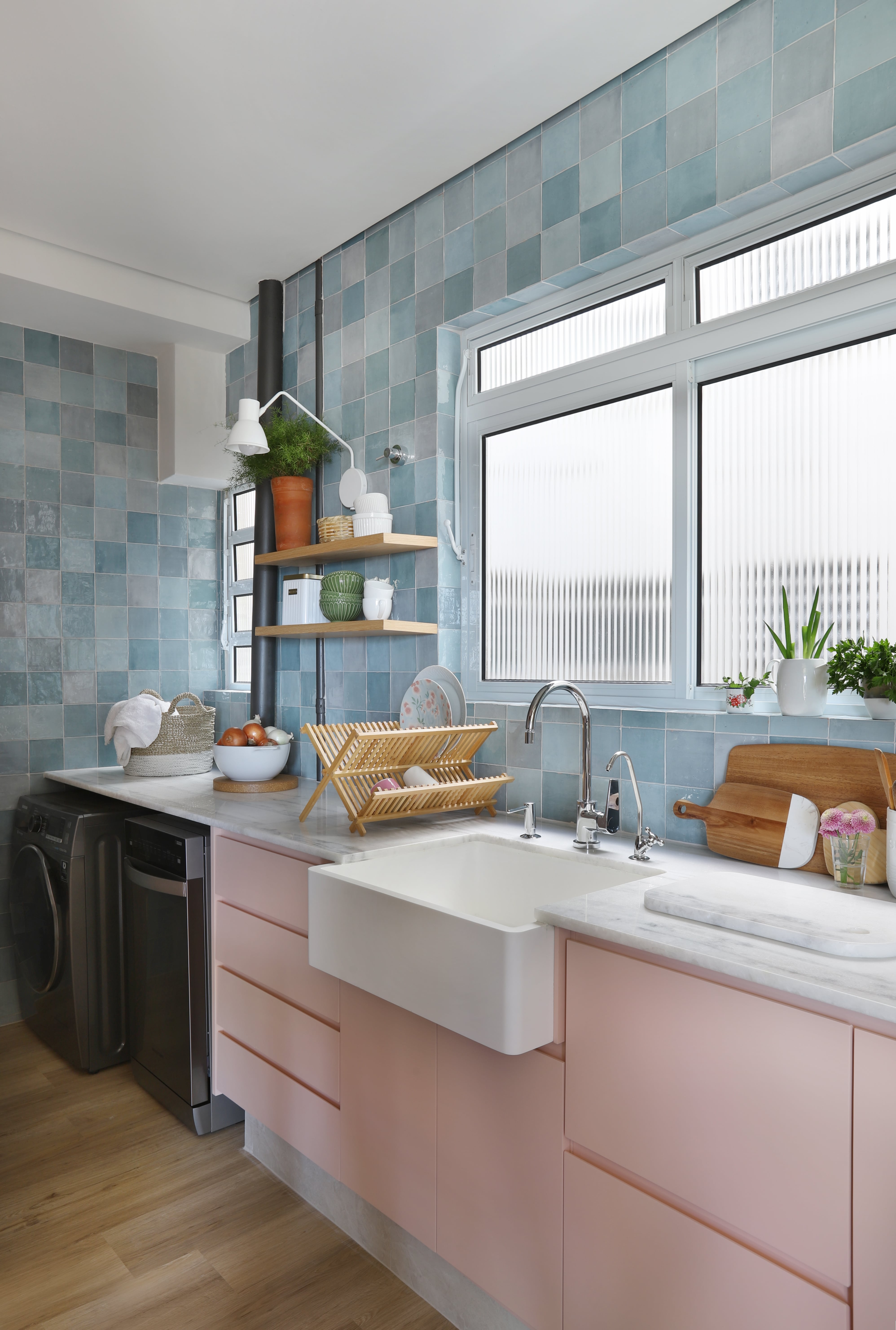 Cozinhas pequenas: soluções inteligentes de design e armazenamento