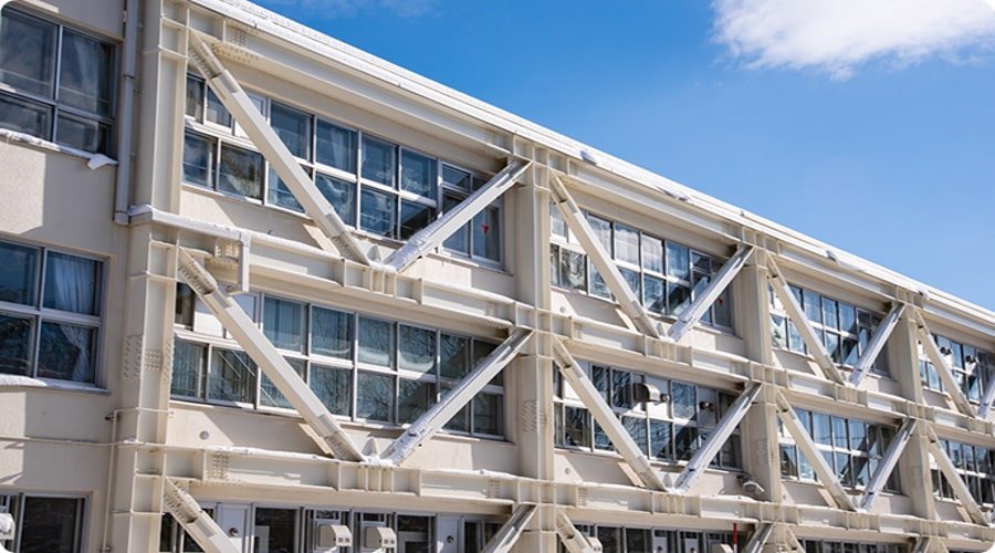 Retrofit de Elevadores: Segurança e Economia para seu Condomínio