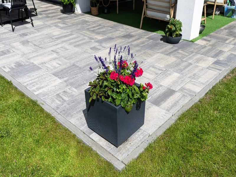 Madeira ou Porcelanato: Qual o Melhor Revestimento para Seu Quintal?