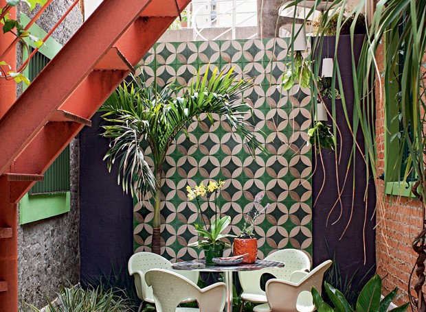 Iluminação Estratégica para Jardins Pequenos: Dicas e Produtos