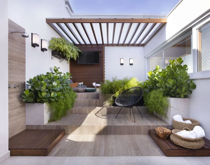 Jardim Vertical DIY: Como Criar o Seu em Pequenos Espaços