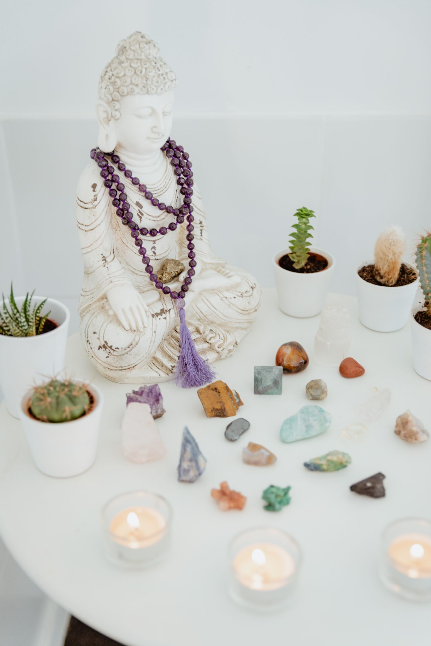 O Poder das Velas: Cores e Óleos Essenciais para Cada Intenção