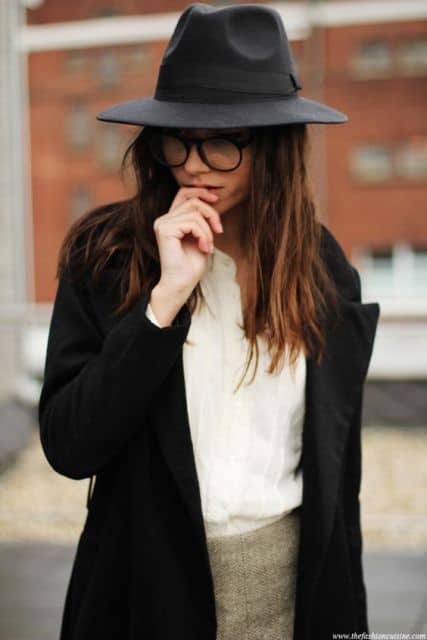 roupa para usar com chapeu fedora feminina
