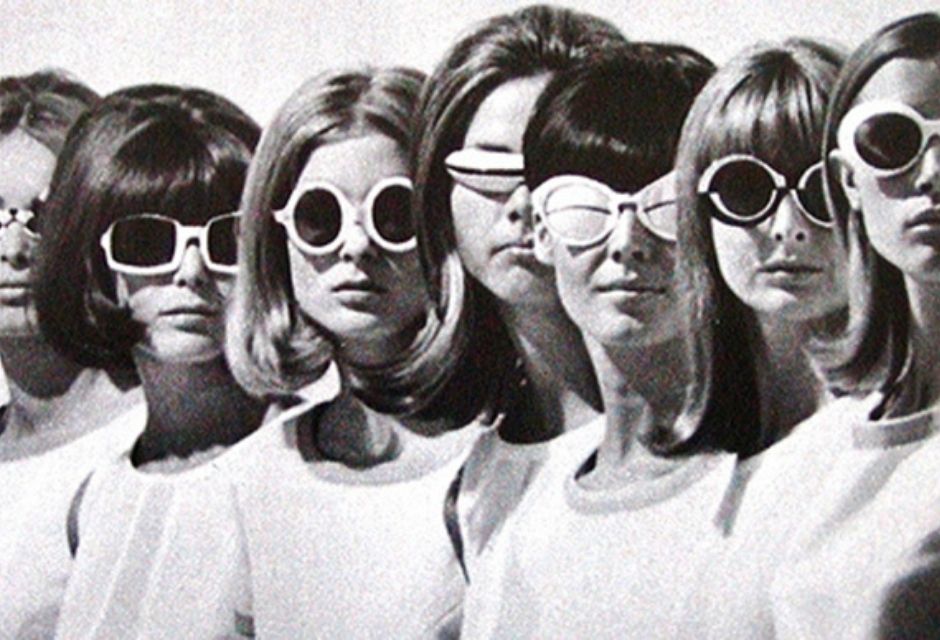 Como criar um look anos 60 completo