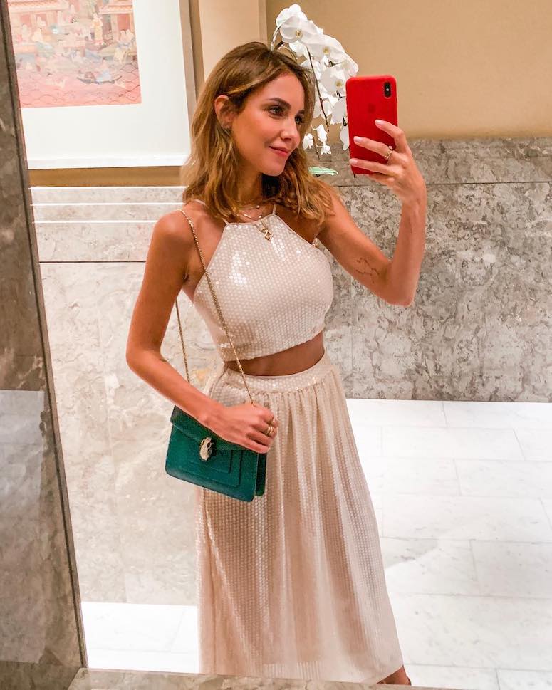 Como Adaptar sua Saia Longa de Festa para o Dia a Dia: Dicas de Versatilidade