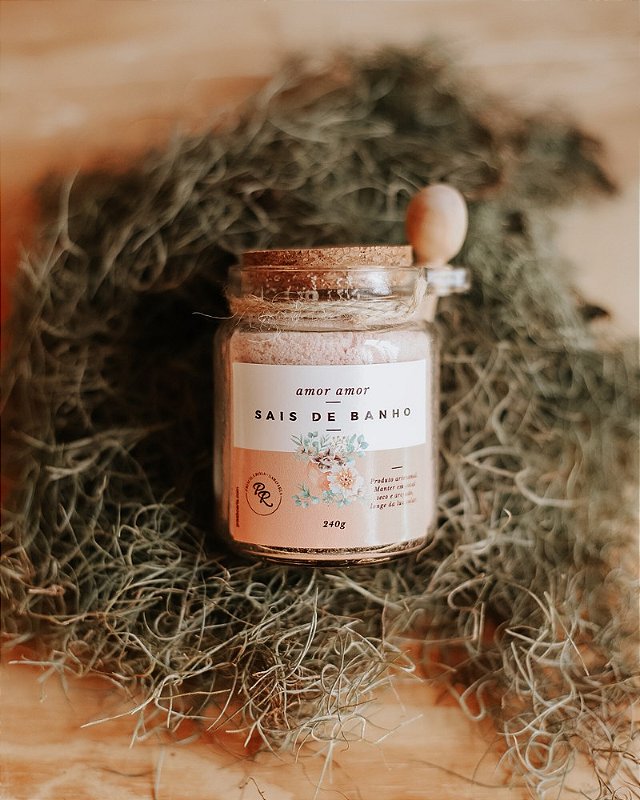 Sal de Epsom vs. Sal do Himalaia: Qual o Melhor para o Seu Banho?