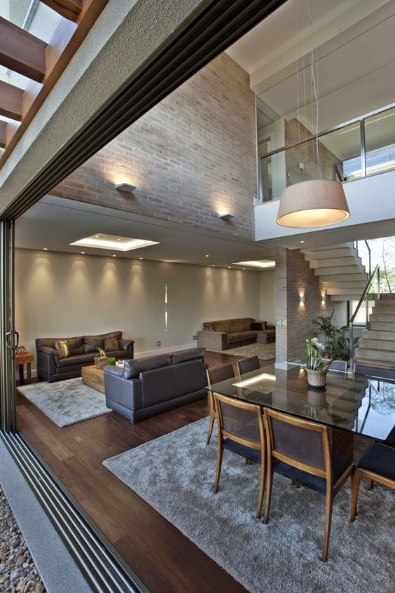 iluminação pé direito alto