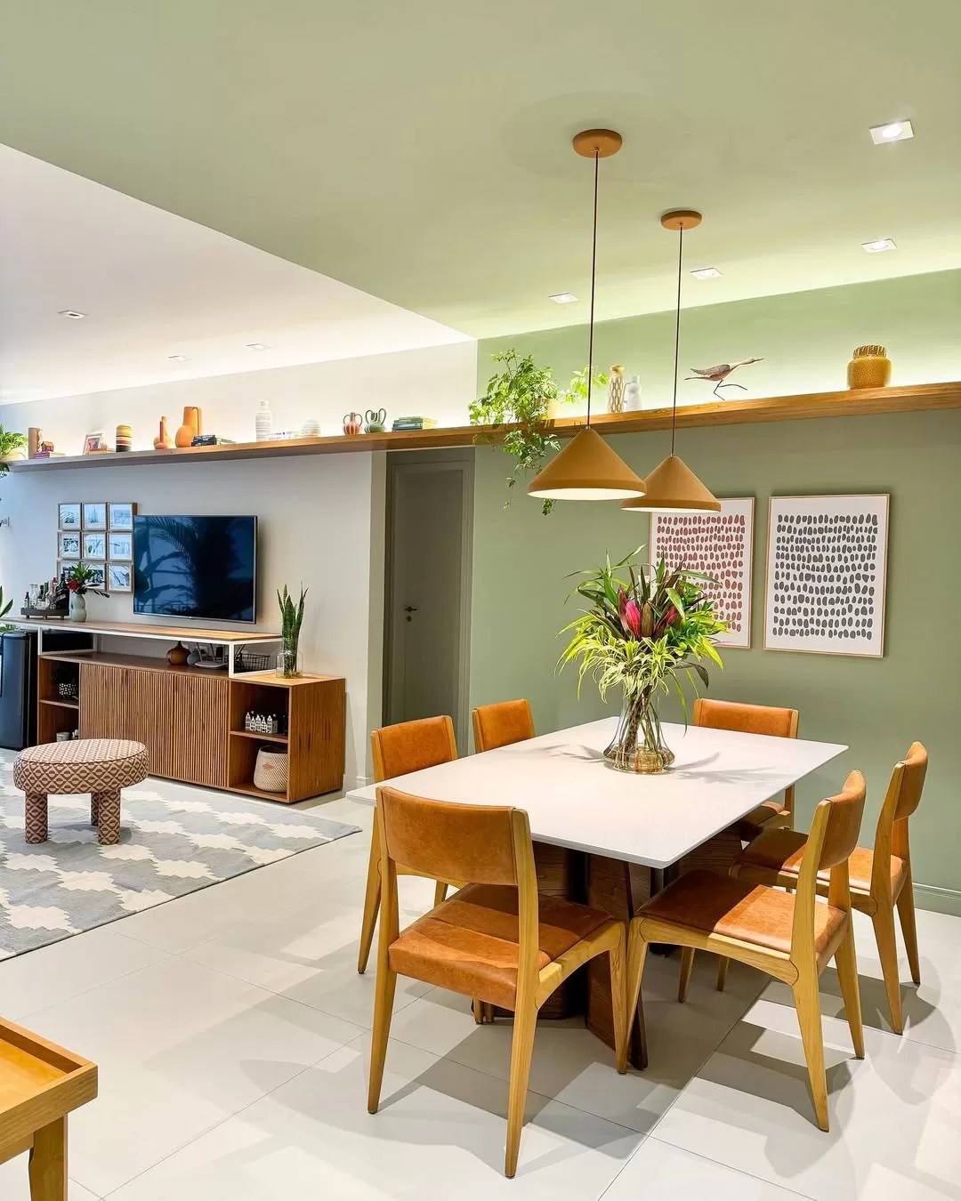 sala de estar com duas cores na parede