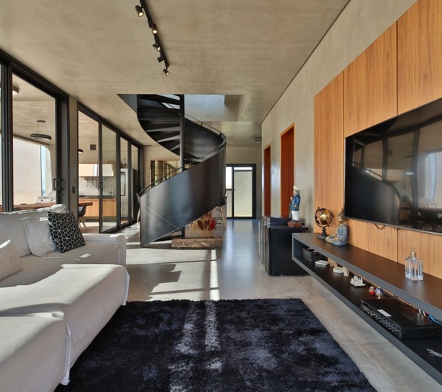 Como Escolher o Tipo de Escada Ideal para sua Sala