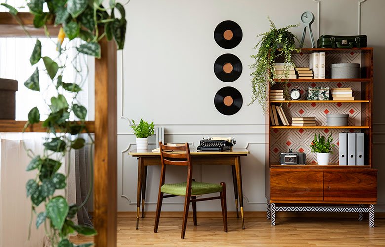 sala de estar com home office