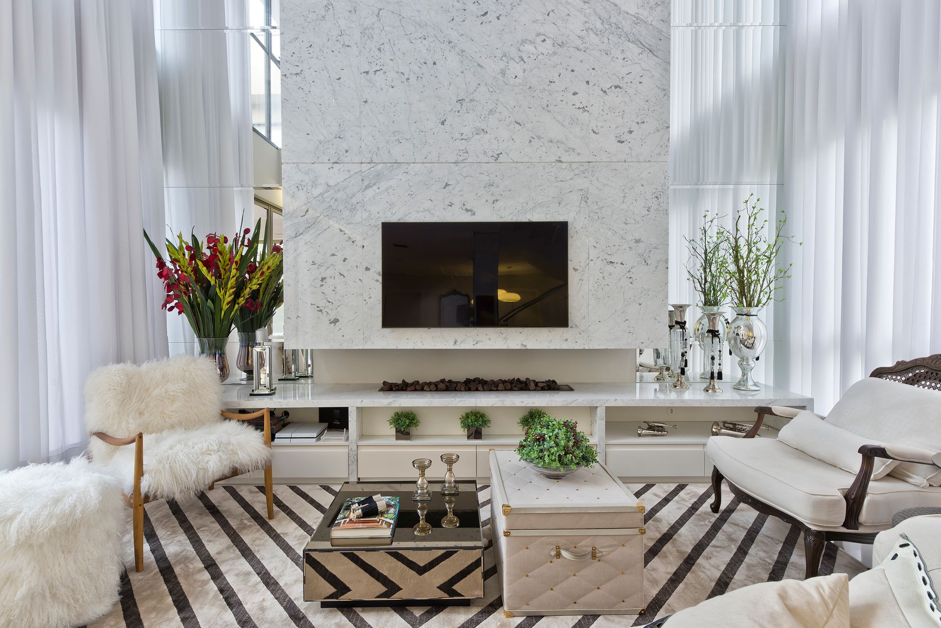 Decoração de Sala com Lareira: 5 Estilos para Inspirar