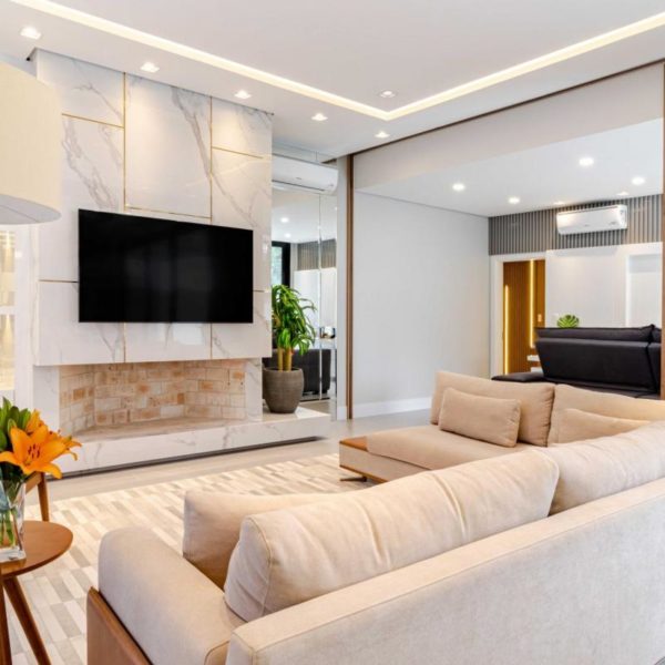 Lareira Ecológica vs. Lareira a Gás: Qual a Melhor Opção para Você?