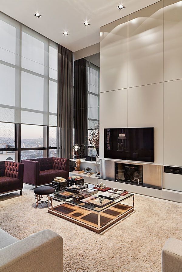 Como usar painéis e revestimentos para destacar a altura em pé direito duplo