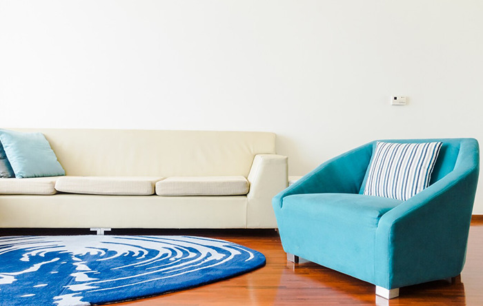 tendências de cores para sofá 2025