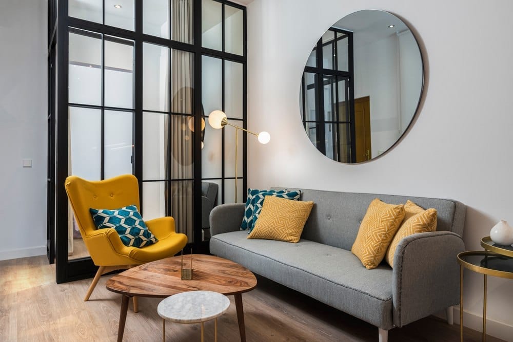 sala de estar pequena e moderna