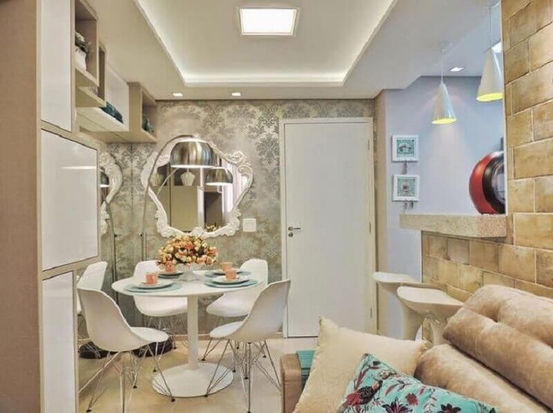 como decorar sala de jantar pequena com mesa redonda