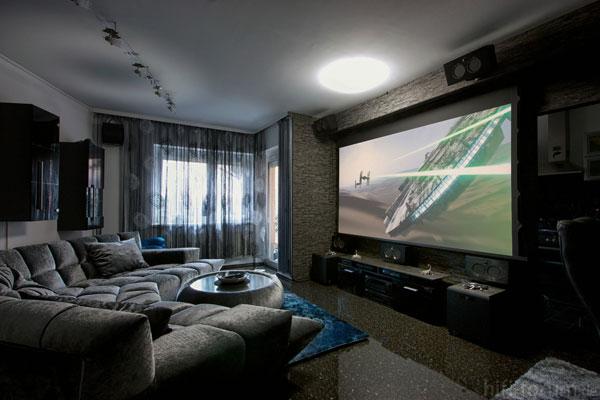 decoração sala de TV moderna