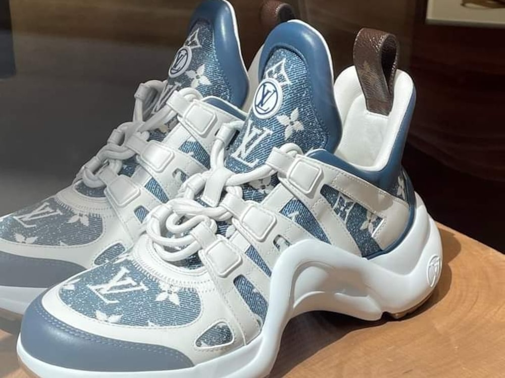 Guia Completo: Como Identificar um Tênis Louis Vuitton Original