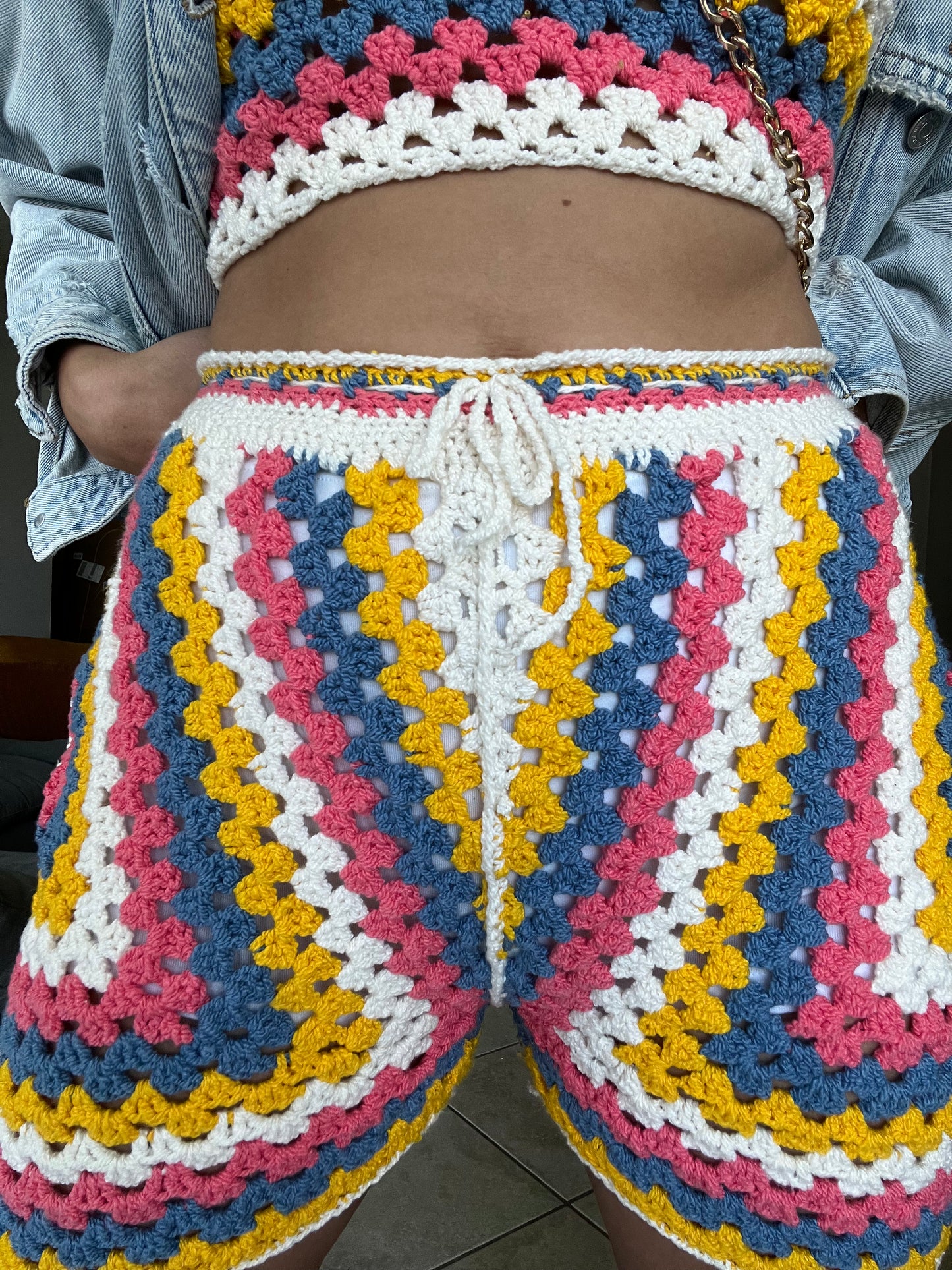 Onde encontrar shorts de crochê exclusivos