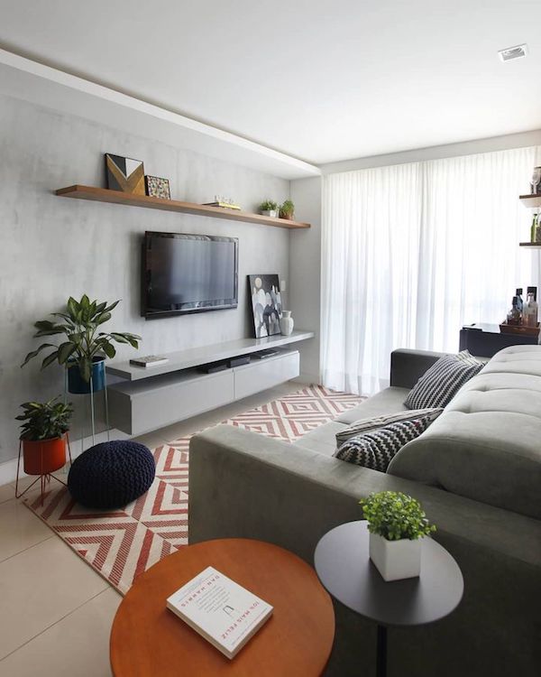 cores que combinam com sofá cinza e parede