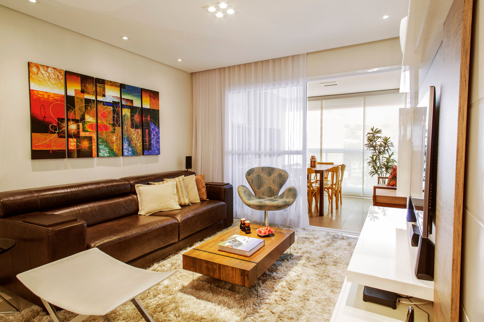 como decorar com sofá de couro