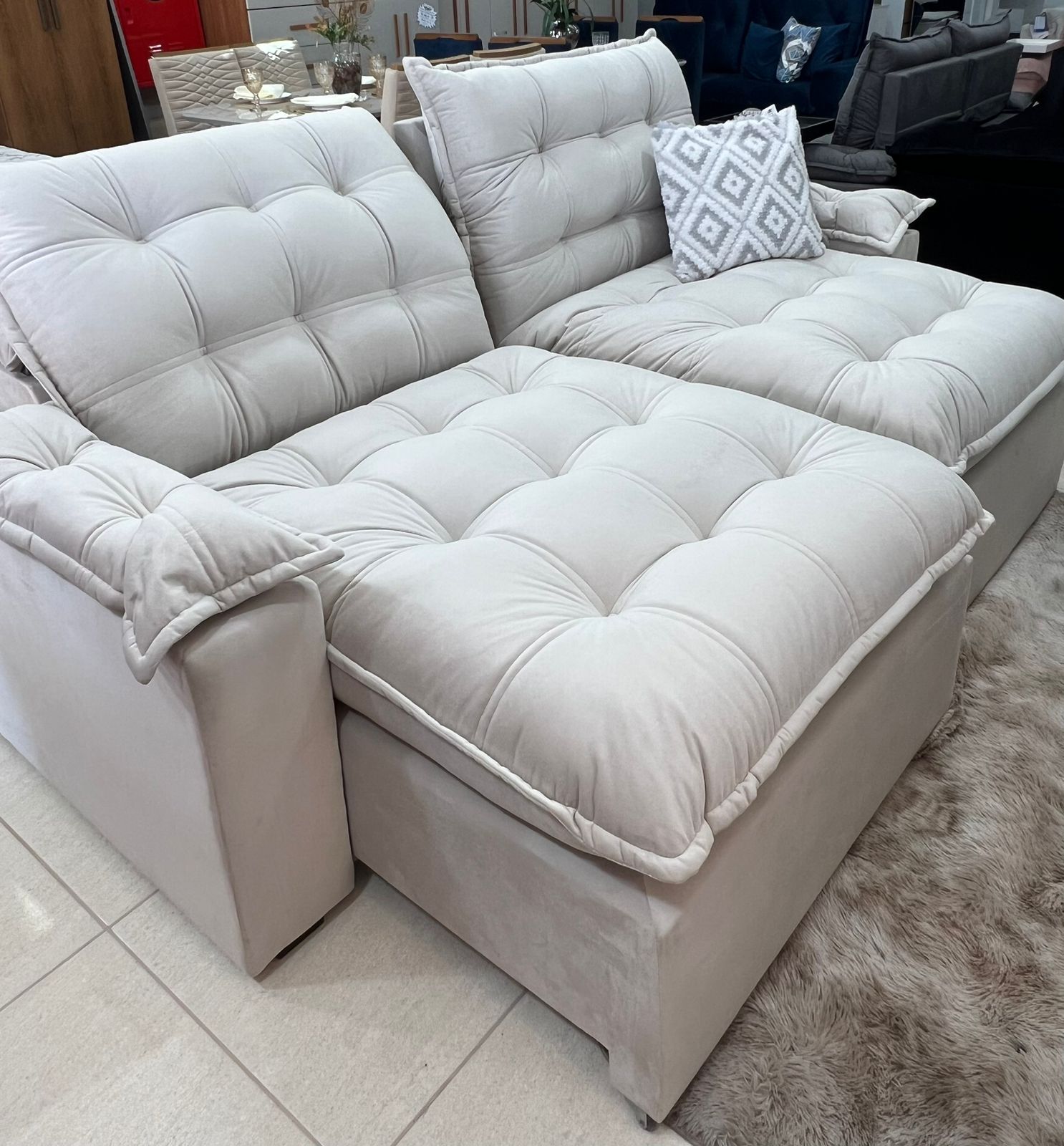 qual sofá comprar retrátil ou reclinável