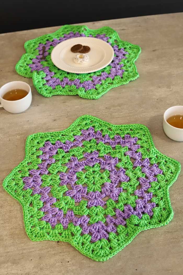 jogos de sousplat de crochê para mesa posta