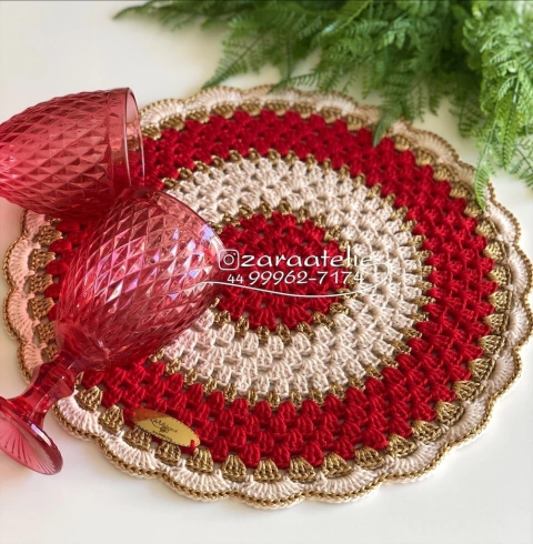 Guia completo de materiais para sousplats de mesa posta