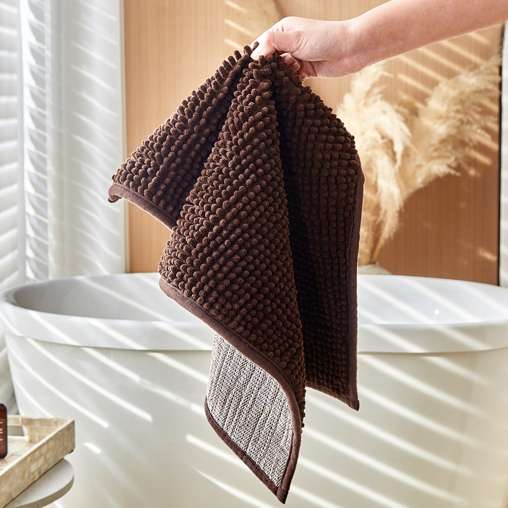 Guia completo de tapetes antiderrapantes para banheiro