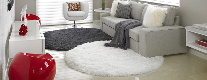 como usar tapete redondo na sala de estar