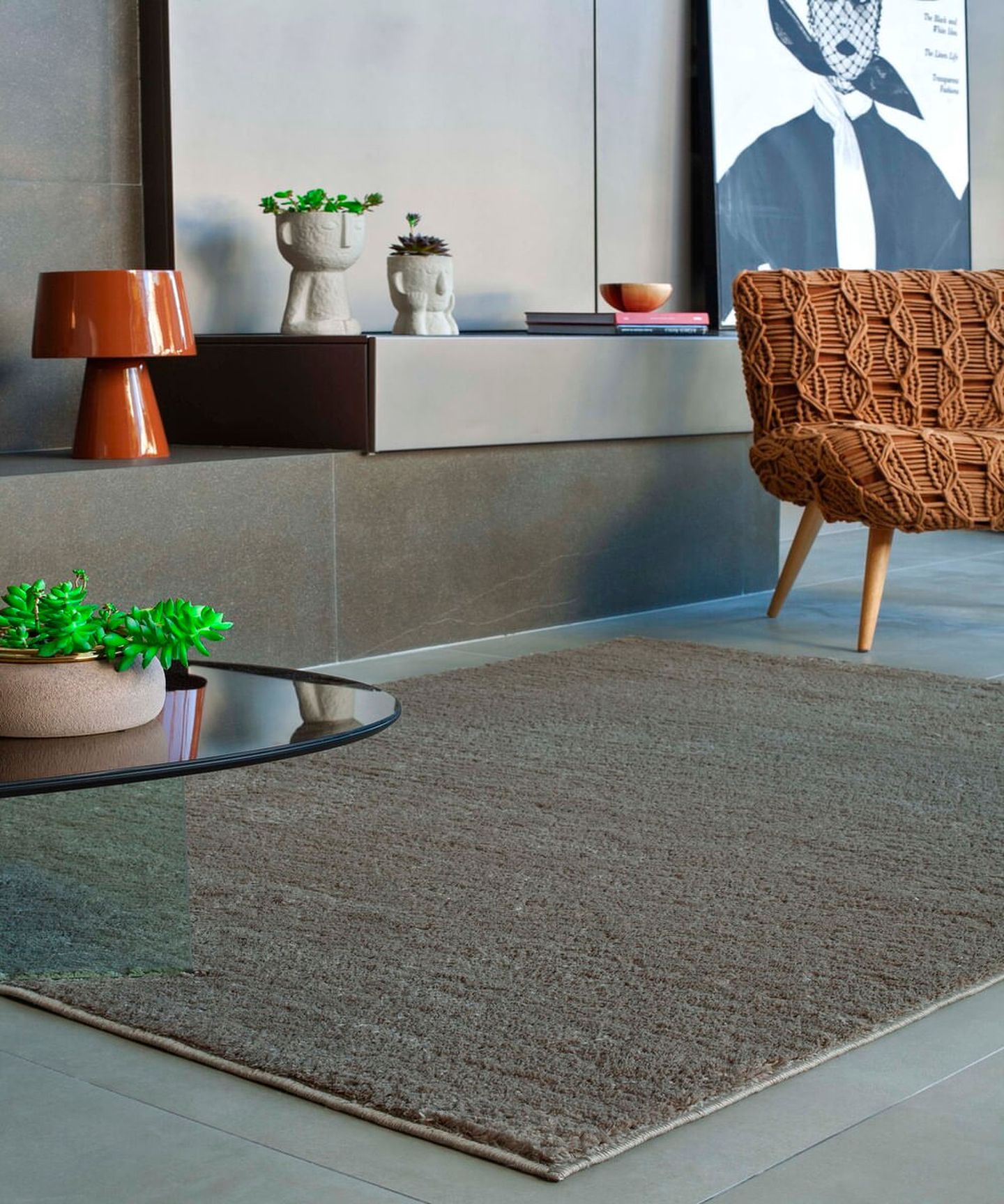 tapete shaggy felpudo na sala