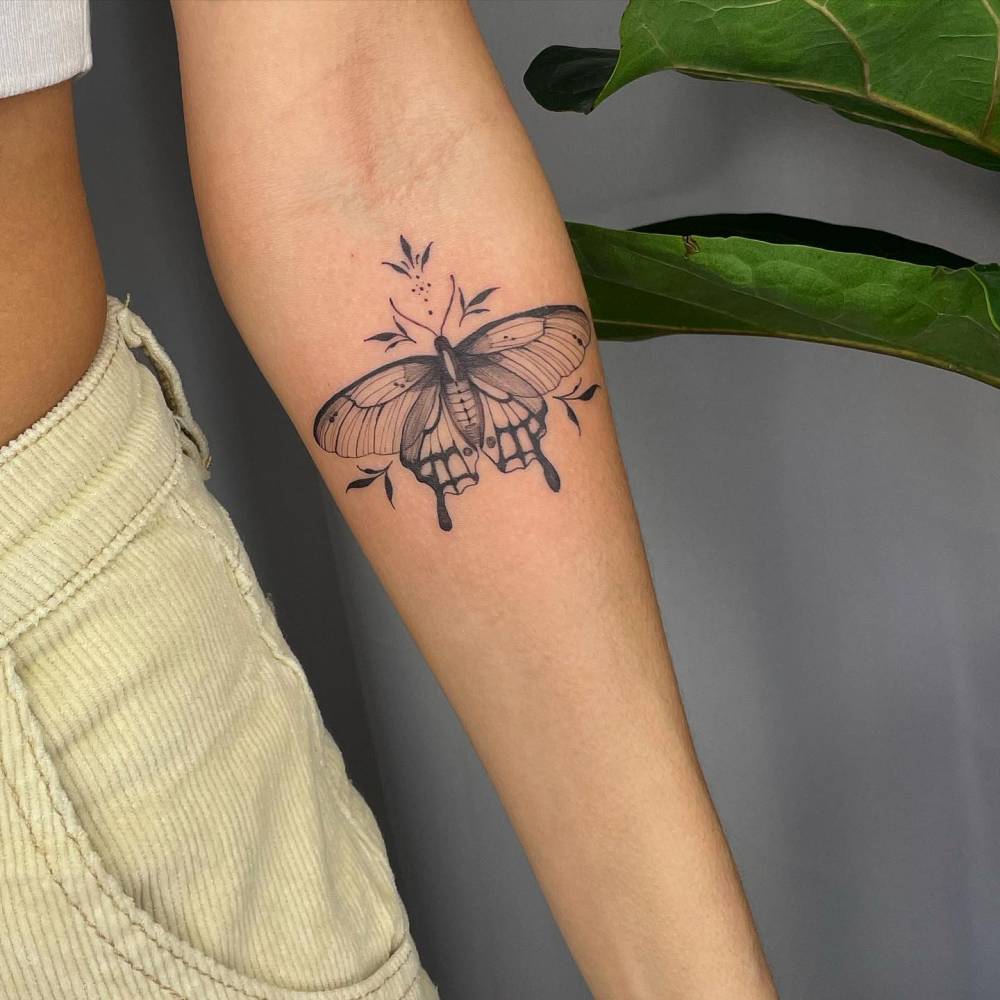 Além da Beleza: O Poder da Tatuagem de Borboleta como Símbolo de Transformação