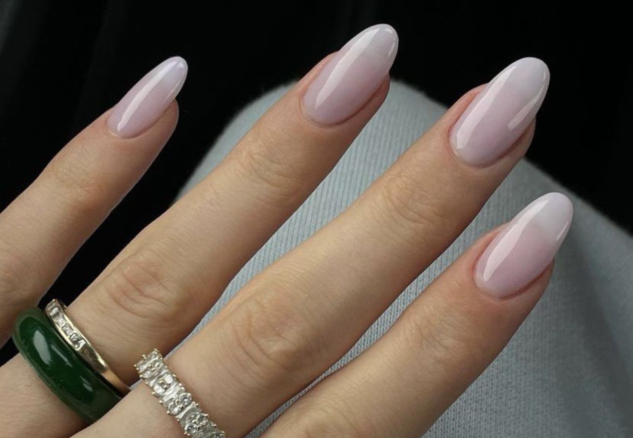 Como usar o Amarelo Manteiga nas unhas