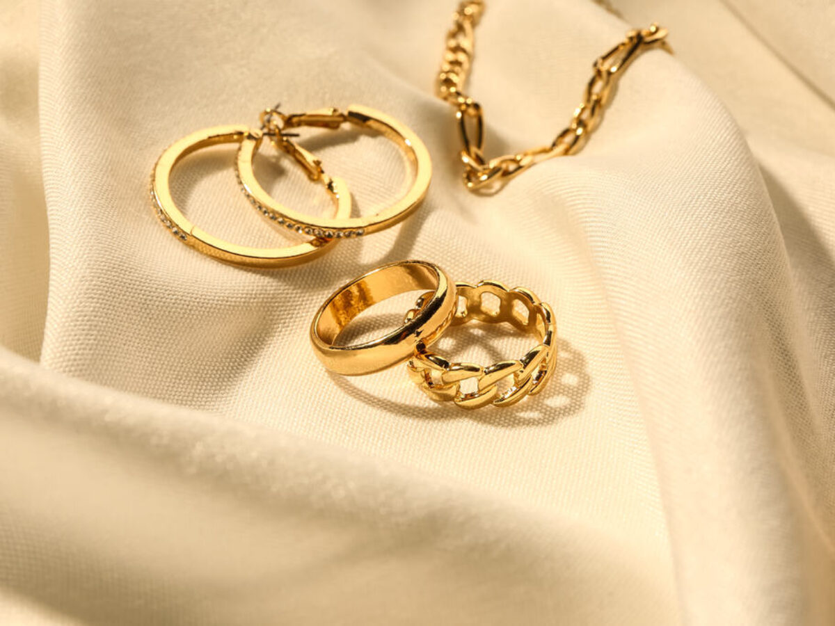 O Impacto da Liga na Cor e Durabilidade do Ouro