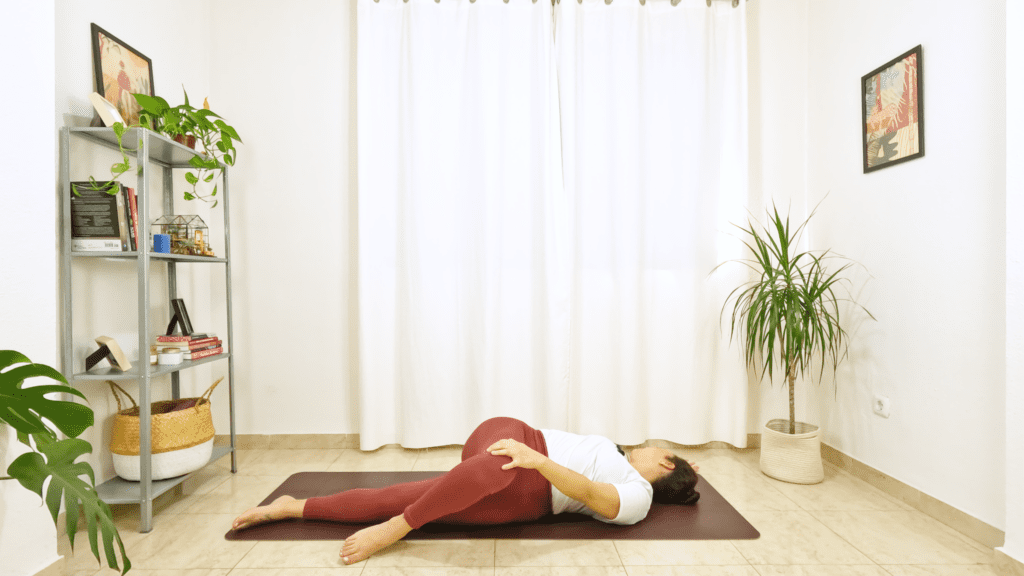 Erros Comuns e Dicas de Segurança nas Torções de Yoga