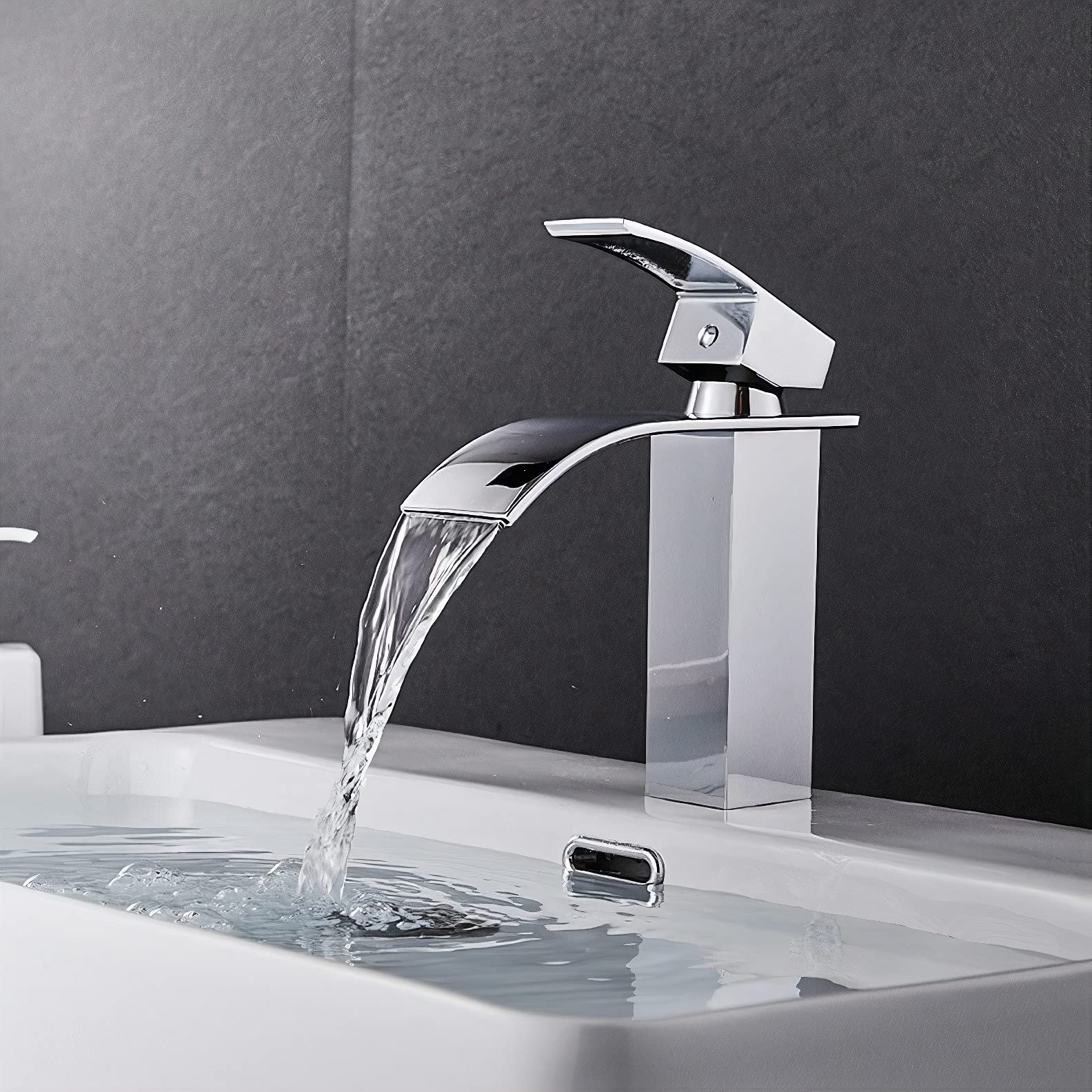 Guia Completo: Como Escolher a Torneira Cascata Ideal para Seu Banheiro