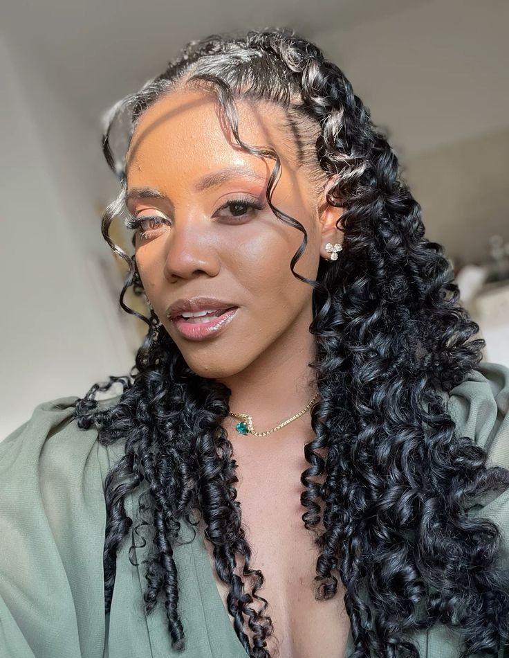 Os Benefícios Inesperados das Tranças para a Saúde do Cabelo Cacheado